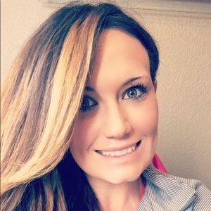 Meet your Posher, Cara